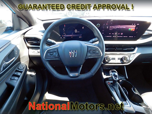 Buick Envista Vehicle Full-screen Gallery Image 10