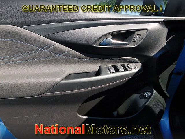 Buick Envista Vehicle Full-screen Gallery Image 11