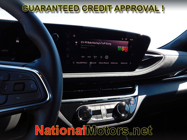 Buick Envista Vehicle Full-screen Gallery Image 13