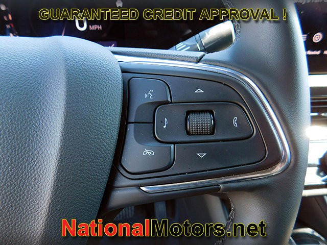 Buick Envista Vehicle Full-screen Gallery Image 16