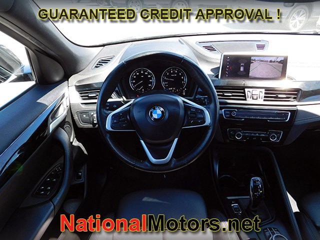 BMW X2 Vehicle Full-screen Gallery Image 14