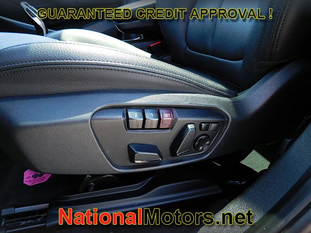 BMW X2 Vehicle Full-screen Gallery Image 17