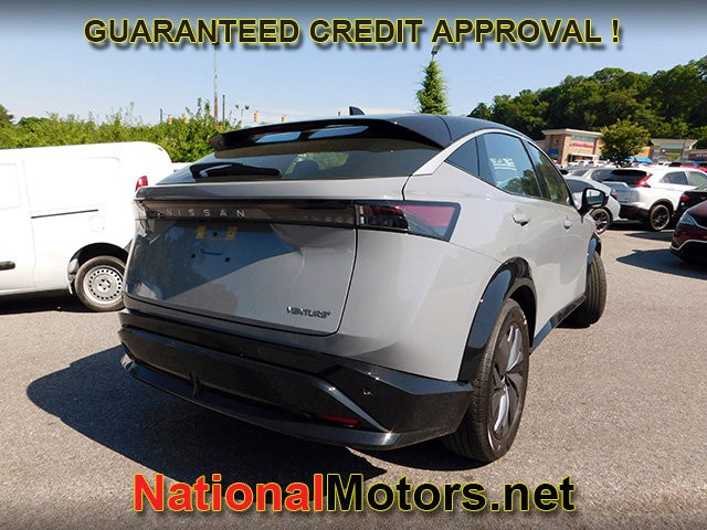 Nissan ARIYA Vehicle Full-screen Gallery Image 05