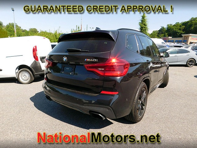 BMW X3 Vehicle Full-screen Gallery Image 05
