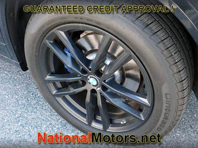 BMW X3 Vehicle Full-screen Gallery Image 07