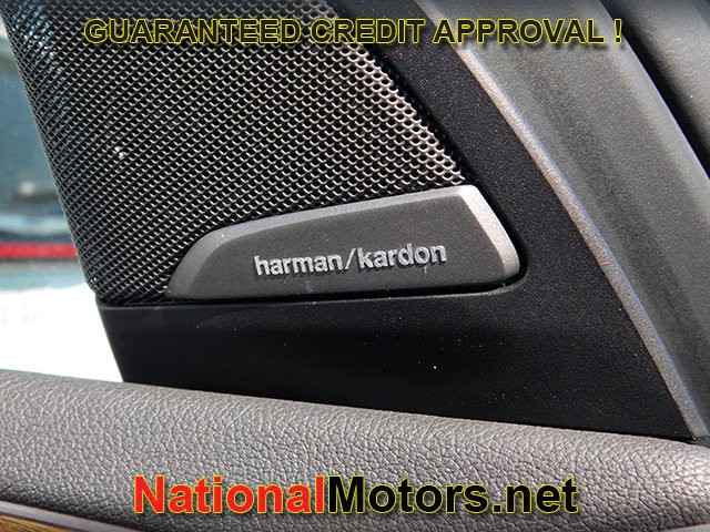 BMW X3 Vehicle Full-screen Gallery Image 29