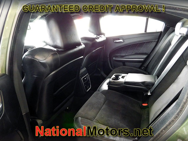 Dodge Charger Vehicle Full-screen Gallery Image 08