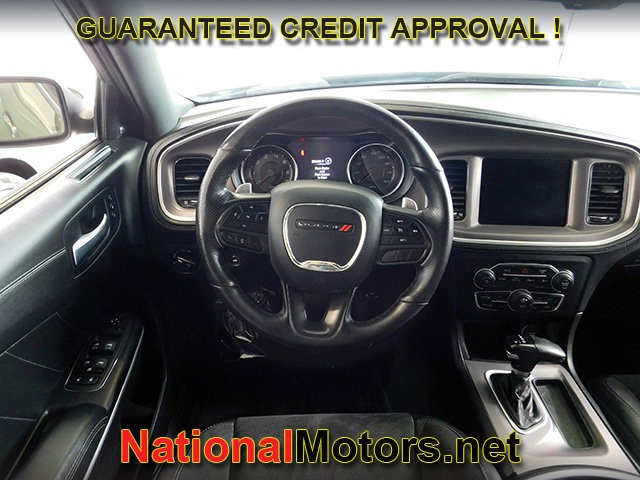 Dodge Charger Vehicle Full-screen Gallery Image 10