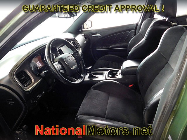 Dodge Charger Vehicle Full-screen Gallery Image 12
