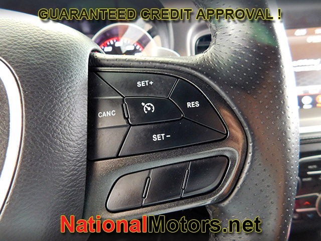 Dodge Charger Vehicle Full-screen Gallery Image 17