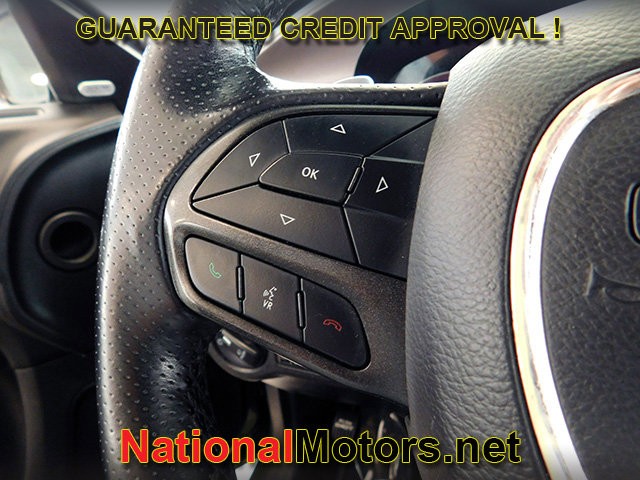 Dodge Charger Vehicle Full-screen Gallery Image 18