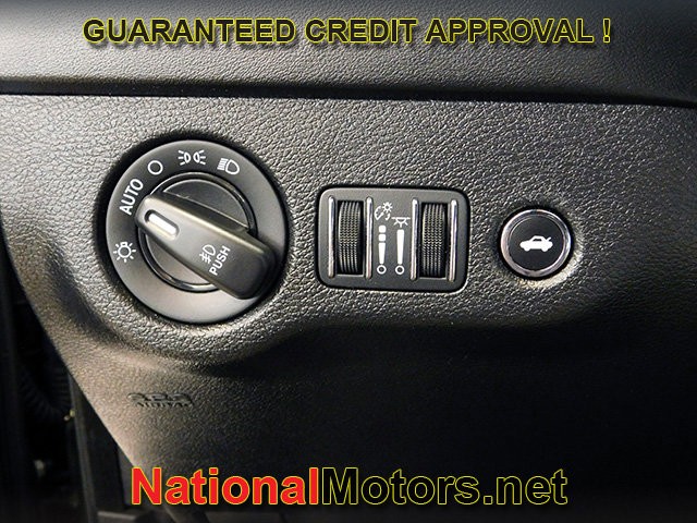 Dodge Charger Vehicle Full-screen Gallery Image 20