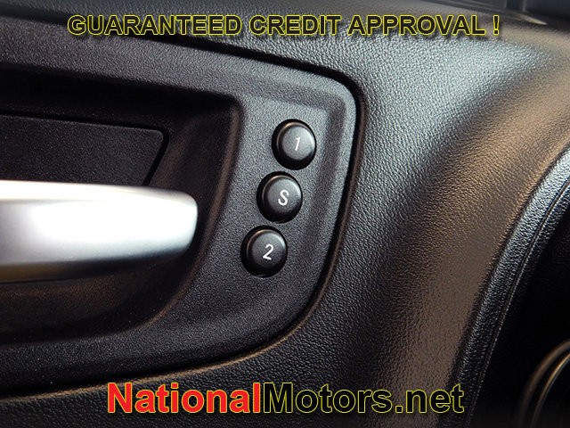 Dodge Charger Vehicle Full-screen Gallery Image 21