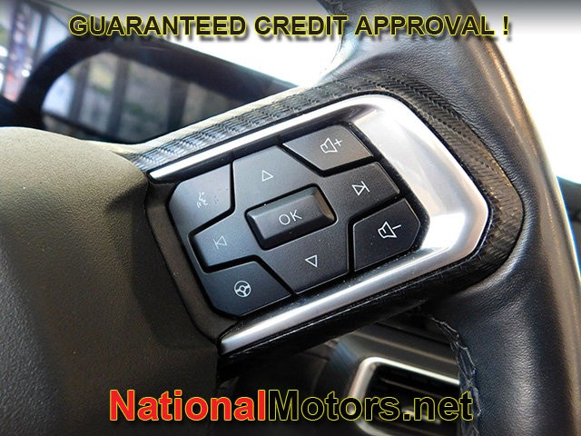 Ford Mustang Vehicle Full-screen Gallery Image 13