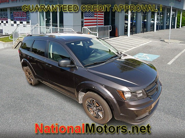 Dodge Journey Vehicle Full-screen Gallery Image 02