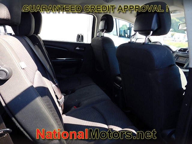 Dodge Journey Vehicle Full-screen Gallery Image 08