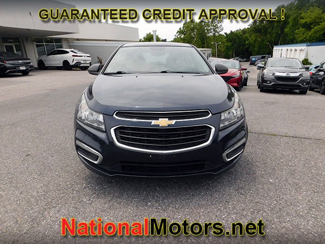 Chevrolet Cruze Vehicle Full-screen Gallery Image 03