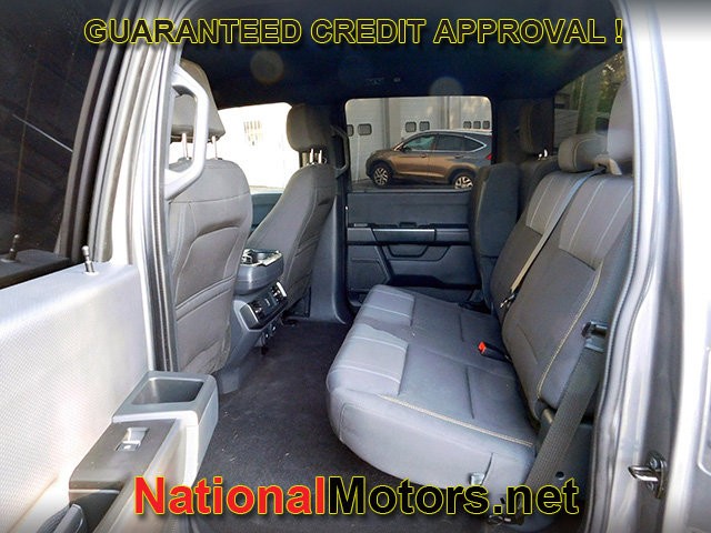 Ford F-150 Vehicle Full-screen Gallery Image 08