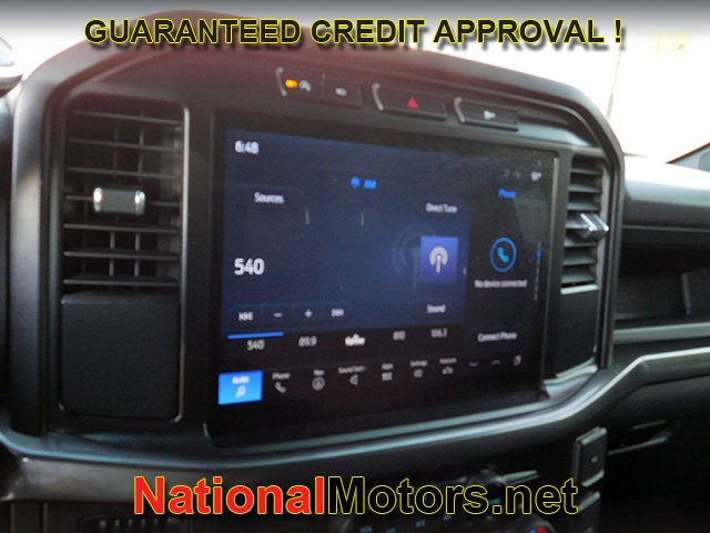 Ford F-150 Vehicle Full-screen Gallery Image 14