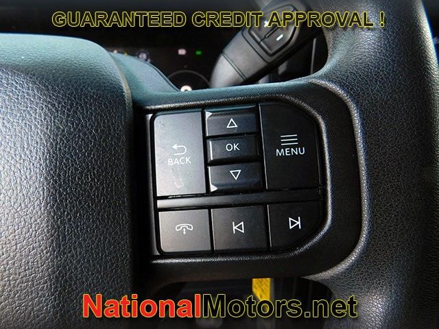 Ford F-150 Vehicle Full-screen Gallery Image 18