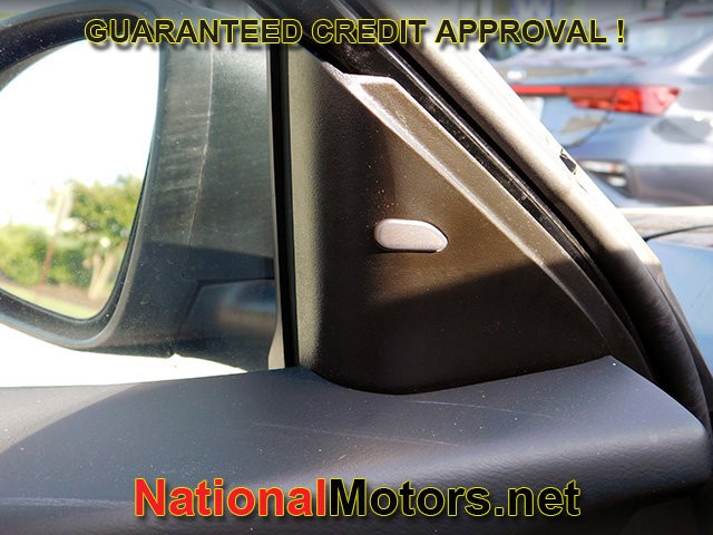 Nissan Altima Vehicle Full-screen Gallery Image 19
