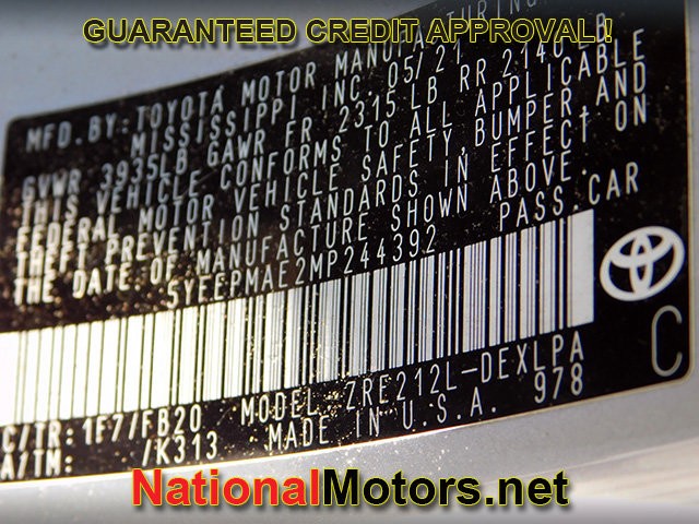 Toyota Corolla Vehicle Full-screen Gallery Image 18