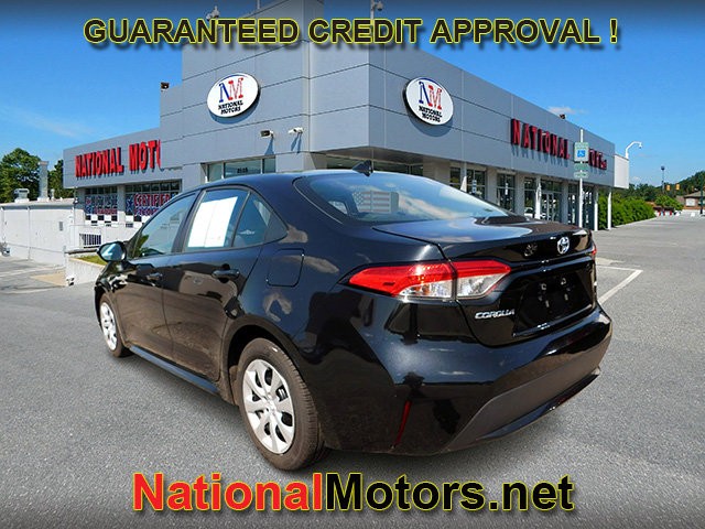 Toyota Corolla Vehicle Full-screen Gallery Image 03