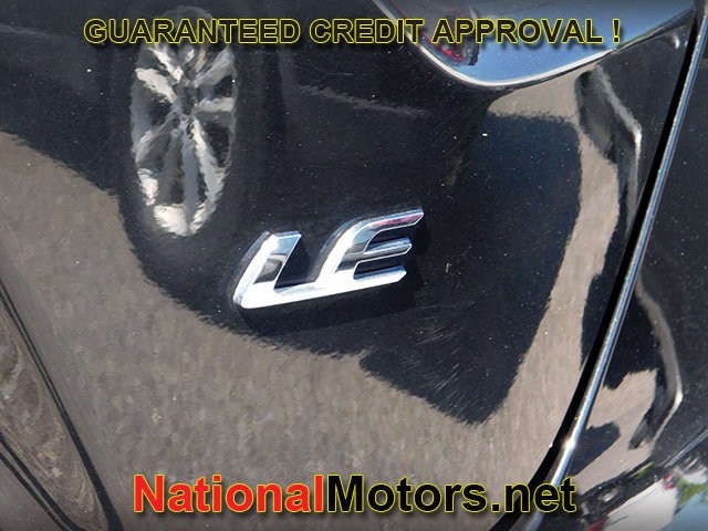 Toyota Corolla Vehicle Full-screen Gallery Image 04