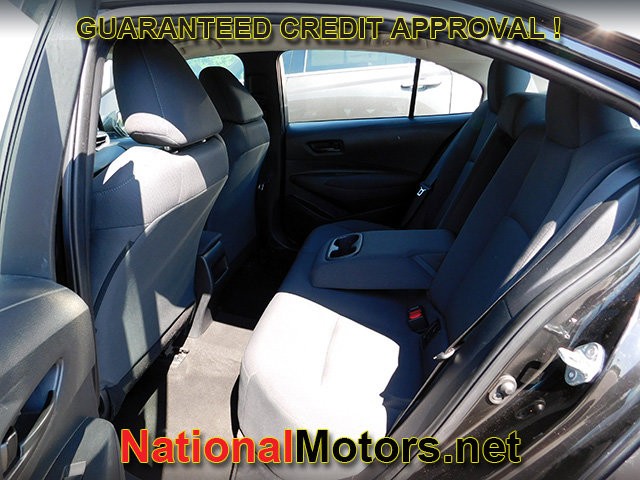 Toyota Corolla Vehicle Full-screen Gallery Image 07
