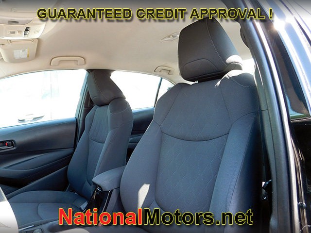 Toyota Corolla Vehicle Full-screen Gallery Image 10