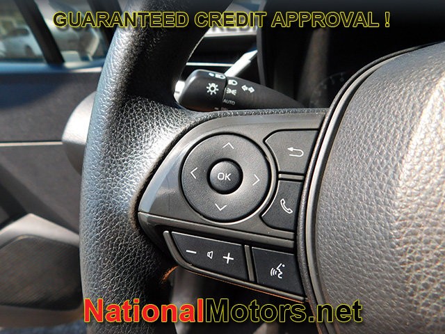 Toyota Corolla Vehicle Full-screen Gallery Image 14