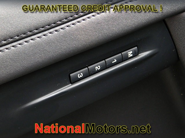 Land Rover Range Rover Evoque Vehicle Full-screen Gallery Image 14