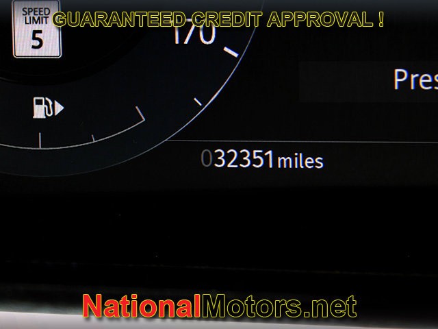 Land Rover Range Rover Evoque Vehicle Full-screen Gallery Image 23