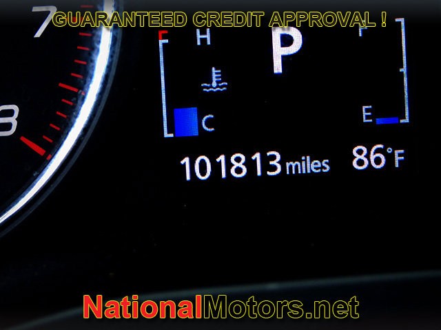 Mitsubishi Outlander Vehicle Full-screen Gallery Image 12