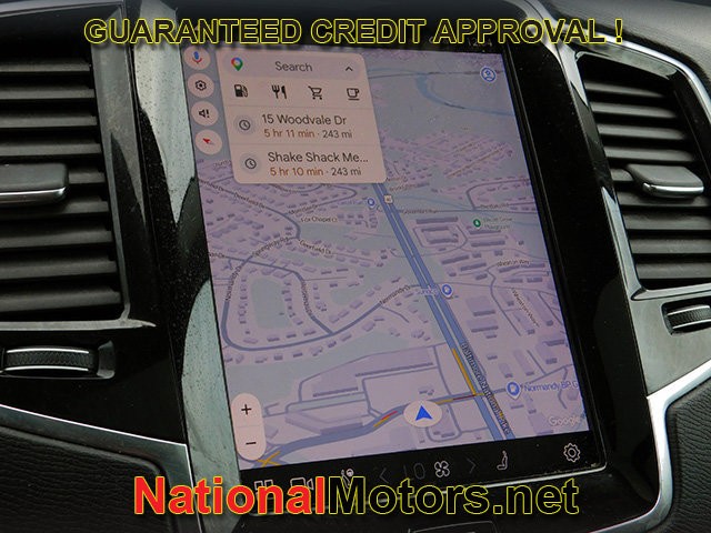 Volvo XC90 Vehicle Full-screen Gallery Image 19