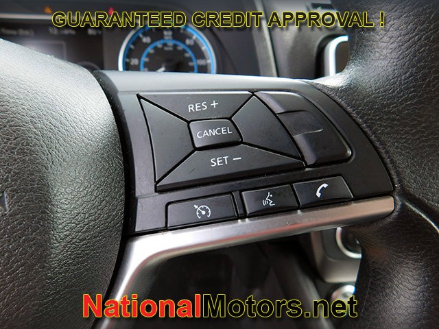 Nissan LEAF Vehicle Full-screen Gallery Image 19