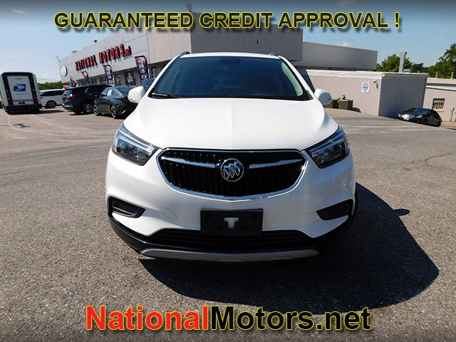 Buick Encore Vehicle Full-screen Gallery Image 02