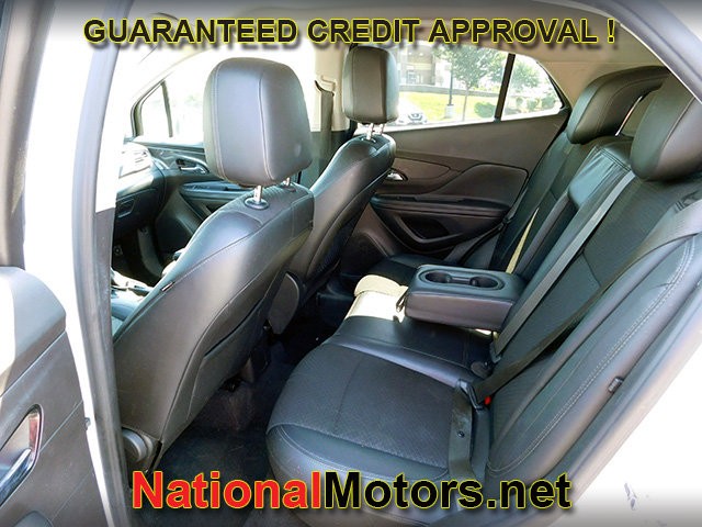 Buick Encore Vehicle Full-screen Gallery Image 07