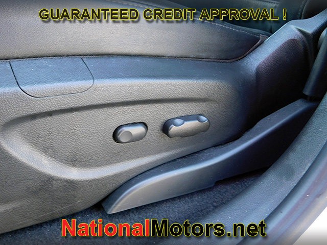 Buick Encore Vehicle Full-screen Gallery Image 11