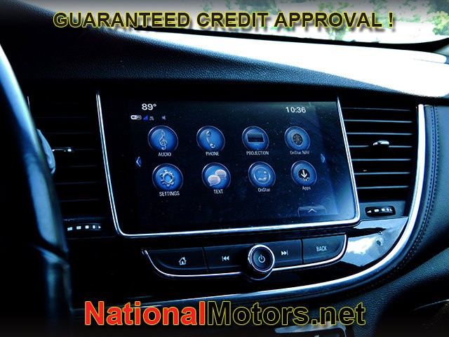 Buick Encore Vehicle Full-screen Gallery Image 13