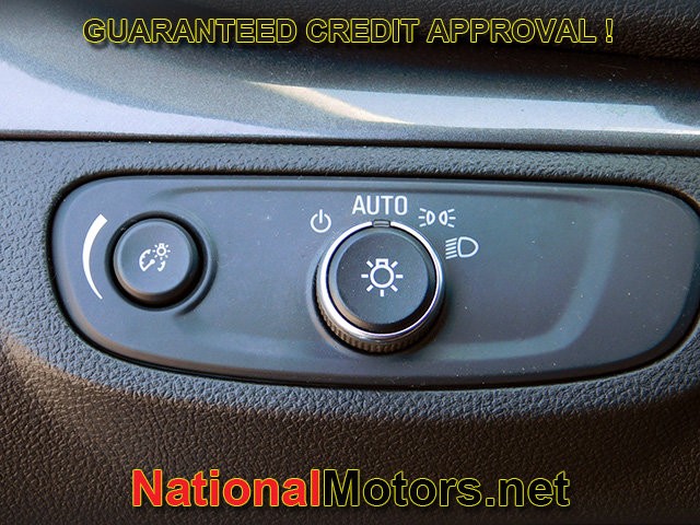 Buick Encore Vehicle Full-screen Gallery Image 19