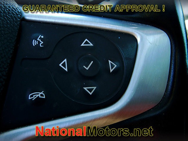 GMC Acadia Vehicle Full-screen Gallery Image 23