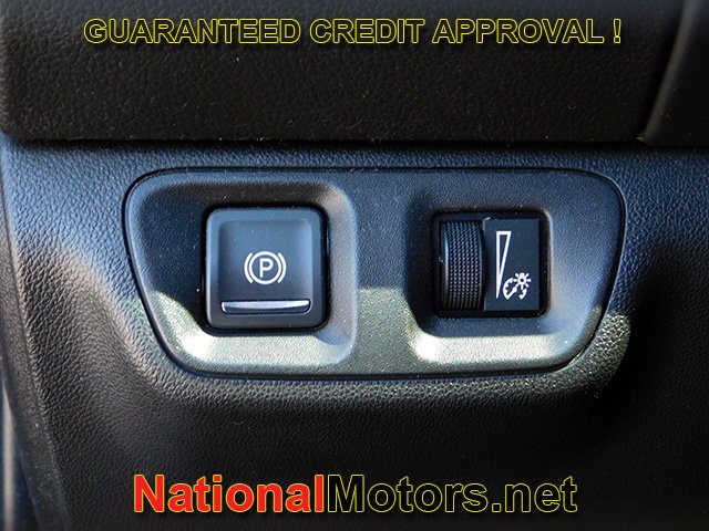 GMC Acadia Vehicle Full-screen Gallery Image 26