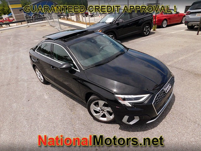 Audi A3 Vehicle Full-screen Gallery Image 02