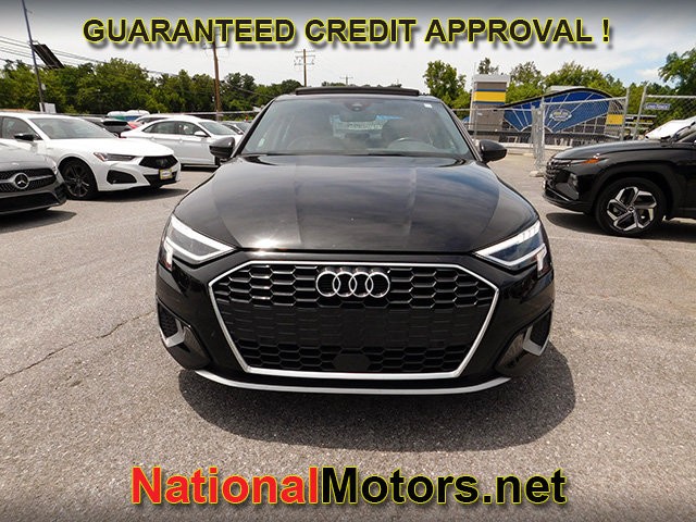 Audi A3 Vehicle Full-screen Gallery Image 03