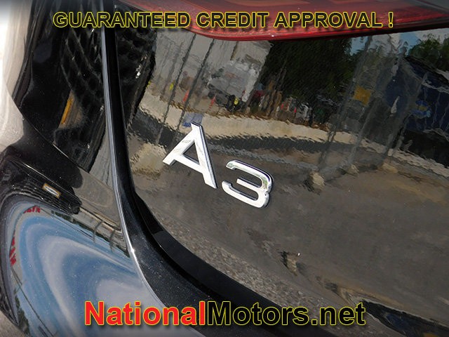 Audi A3 Vehicle Full-screen Gallery Image 06