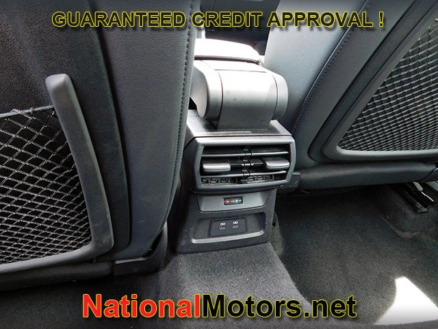 Audi A3 Vehicle Full-screen Gallery Image 11