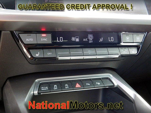 Audi A3 Vehicle Full-screen Gallery Image 20
