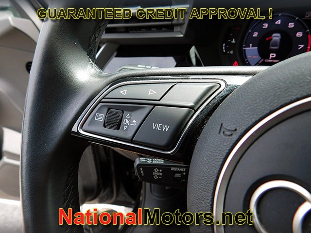 Audi A3 Vehicle Full-screen Gallery Image 24