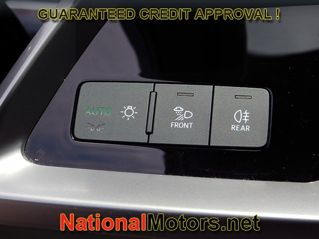 Audi A3 Vehicle Full-screen Gallery Image 26